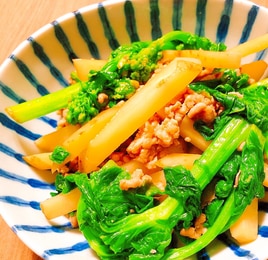 菜の花とじゃがいもと豚ひき肉のバター醤油炒め